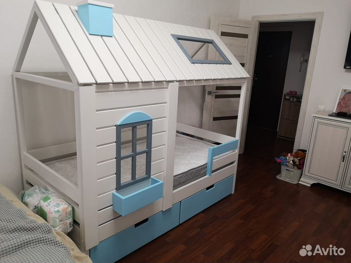 Кроватка-домик