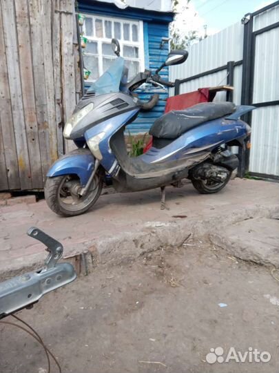 Макси скутер 150 куб