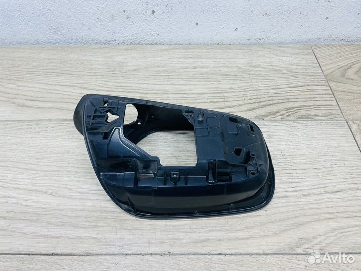 Корпус правого зеркала Toyota Camry 40 дорест