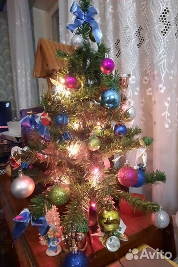 Ёлка искусственная настольная с игрушками гирляндо