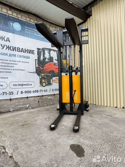 Штабелер с электроподъёмом TOR 15/16