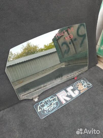 Стекло заднее правое Toyota Prius ZVW30 2ZR-FXE