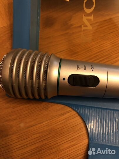 Радиомикрофоны Sony,philips
