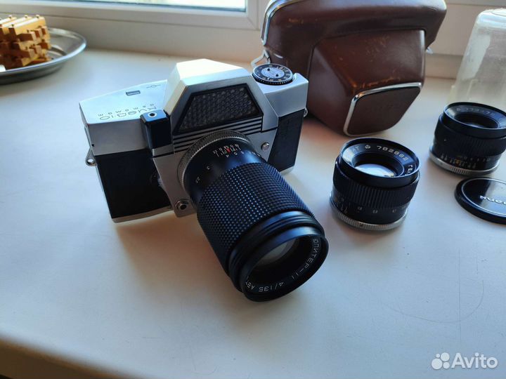 Плёночный фотоаппарат Киев-10