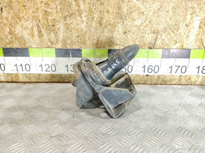 Кронштейн Vaz Niva