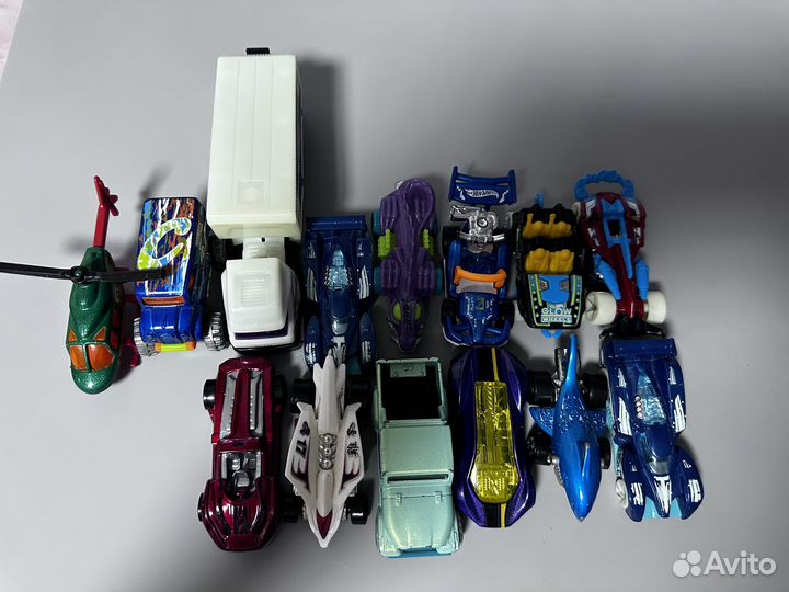 Hot wheels машинки