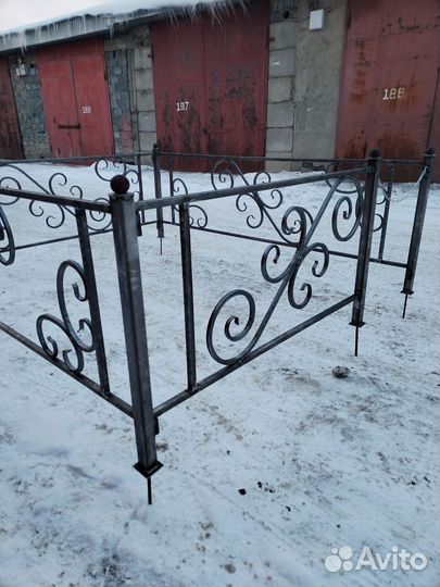 Оградки ритуальные