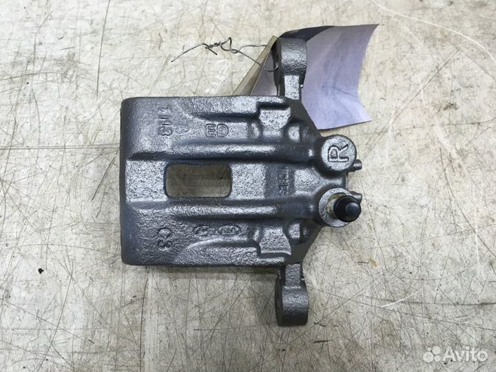 Суппорт тормозной задний правый Kia Ceed 2007-2012