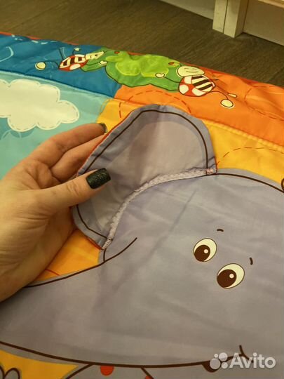 Развивающий коврик tiny love музыкальный