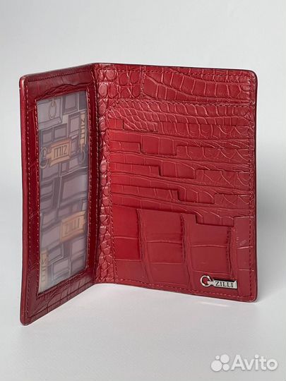 Обложка на паспорт Zilli кожа крокодила, бордовая