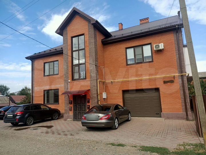 1-к. квартира, 43,7 м², 1/3 эт.