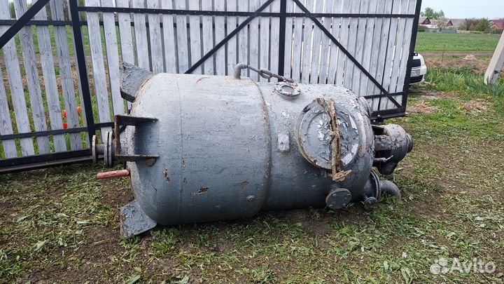 Вакуум-аппарат мзс-241 Ёмкость нержавеющая