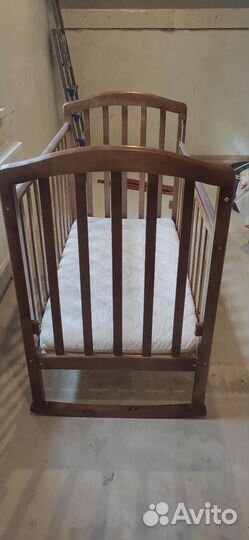 Детская кровать с матрасом