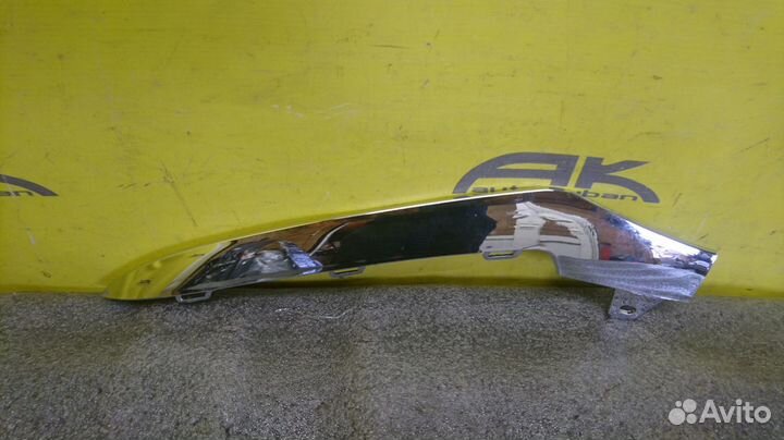 Бампер - решетка Mercedes W212 E новый е е212 е-класс