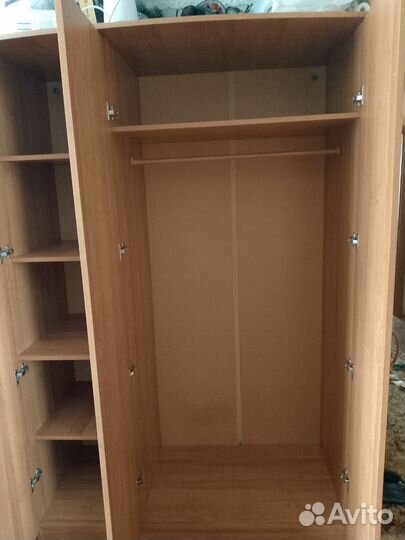 Шкаф