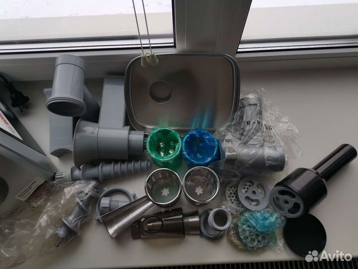 Мясорубка Bosch MFW68660