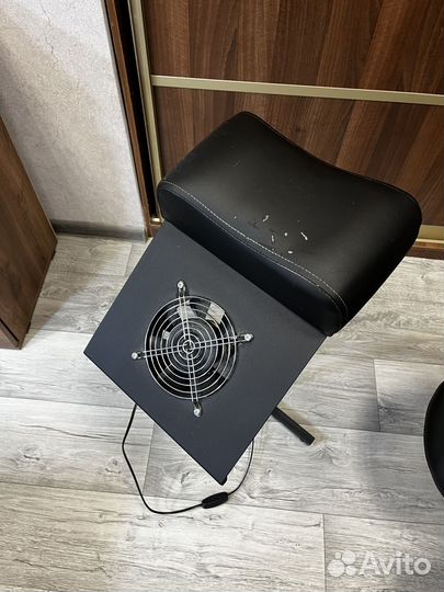 Вытяжка, пылесос для педикюра