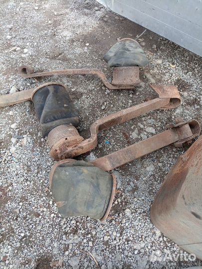 Полуресора ось бпв