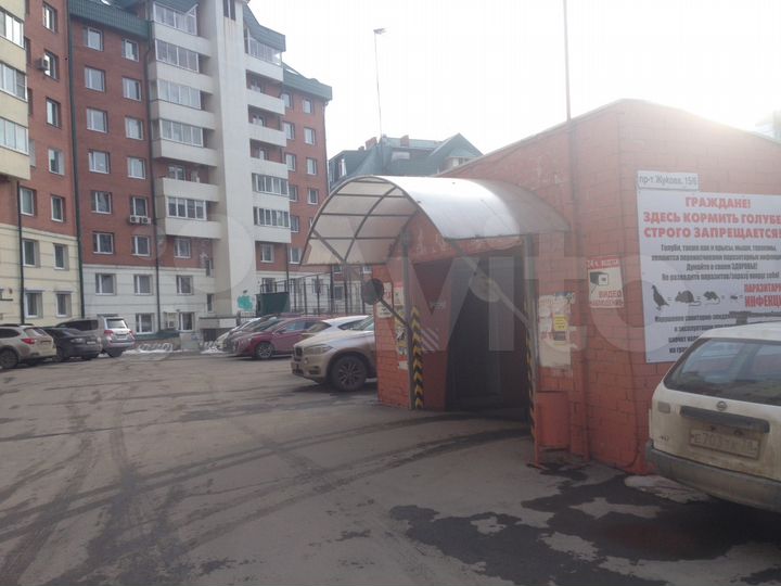 Машиноместо, 18 м²