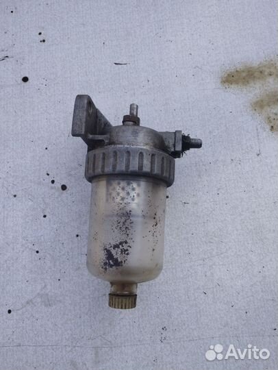 Кронштейн топливного фильтра vоlvo 760 вольво 760