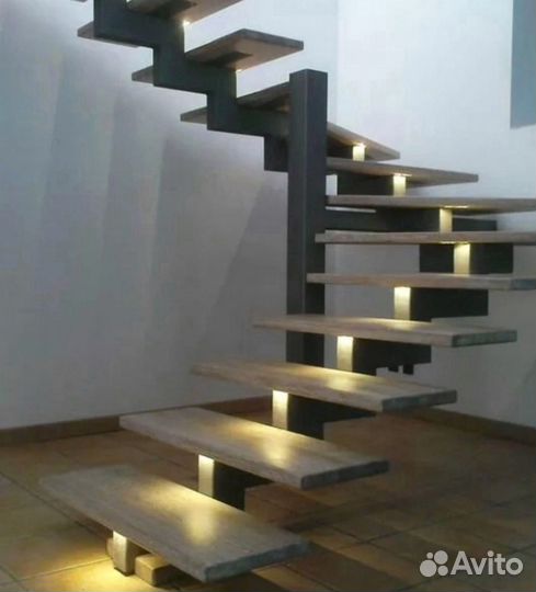 Лестница Ясень Дуб Бук Металл