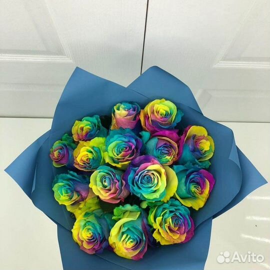 Букет радужных роз, Эквадор, 60см 65 шт
