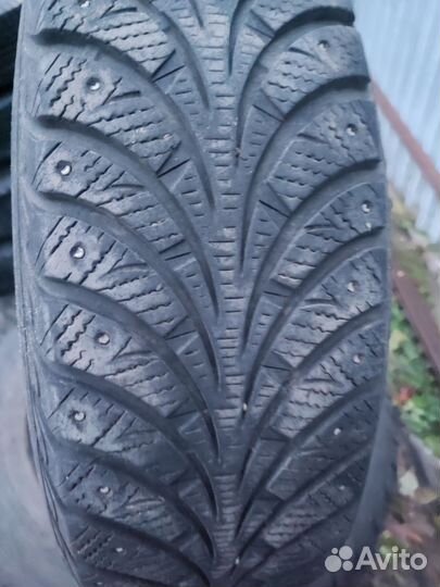 Sava Eskimo Stud 185/65 R15