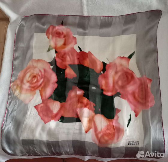 Шелковый платок gianfranco ferre винтаж