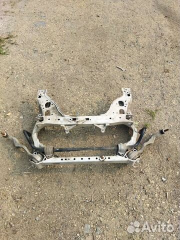 Подрамник передний BMW E90 05-12г