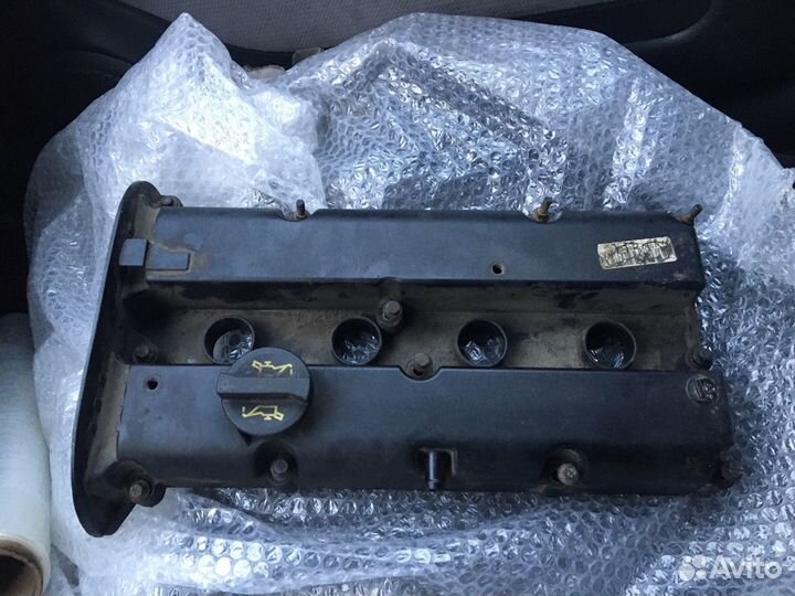 Клапанная крышка 1.6 Ford Focus 2