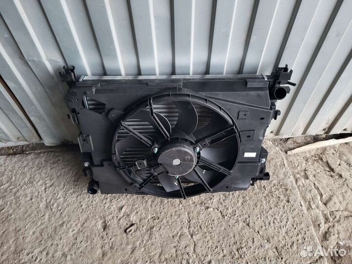 Logan 2 vesta радиатор охл.с вентилятором