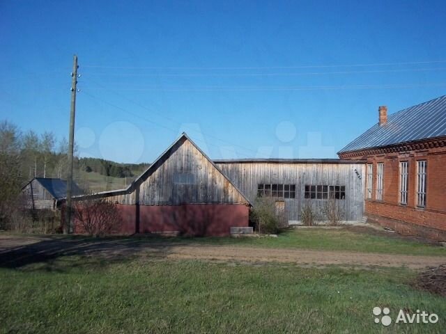 Дом 382 м² на участке 10 га