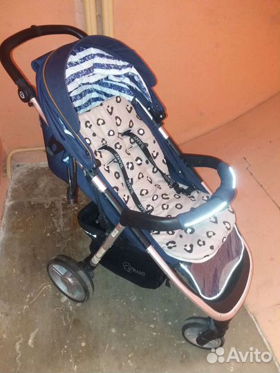 Прогулочная коляска