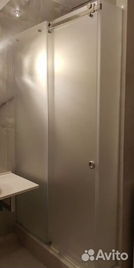 Установка душевых кабин