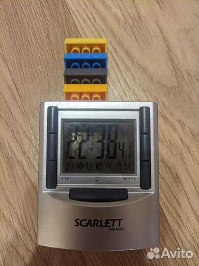 Часы с будильником Scarlett прозрачные