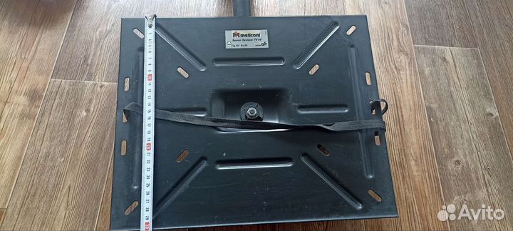 Кронштейн для микроволновки или телевизора