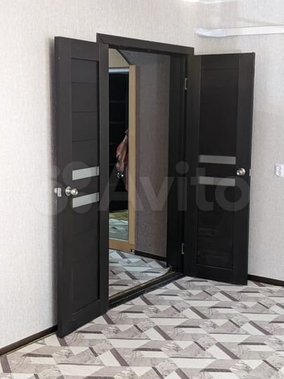 2-к. квартира, 56 м², 1/5 эт.