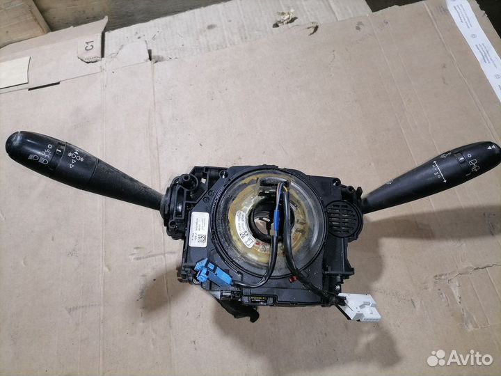 Переключатель подрулевой Peugeot Пежо 3008