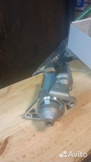 Стартер новый