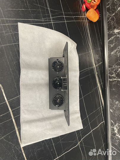 Выдвижная розетка