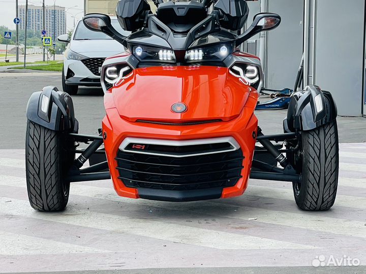 Трицикл BRP Can-Am Spyder F3 S