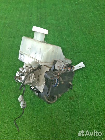 Главный тормозной цилиндр mitsubishi pajero V65W 6