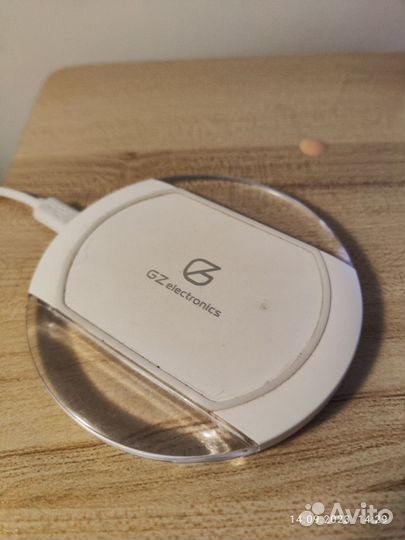 Беспроводная зарядка interstep