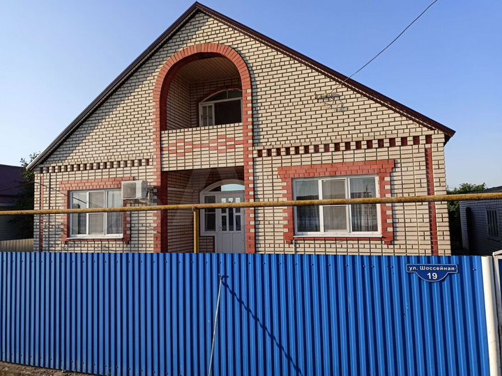 Дом 168 м² на участке 15 сот.