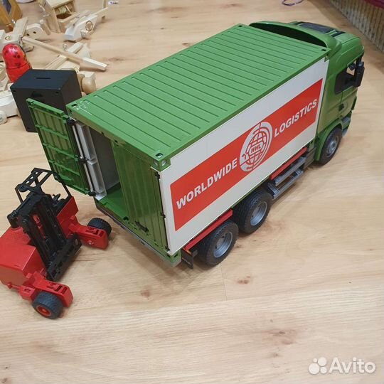 Машина bruder тягач 53см