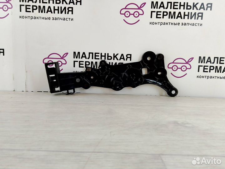 Механизм открытия капота (кронштейн в салоне) BMW