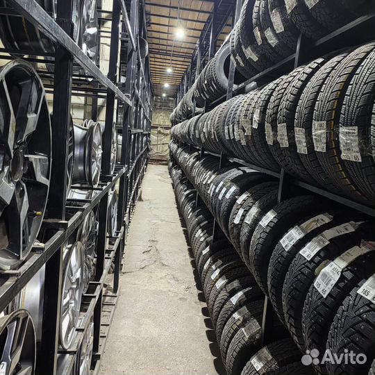 Continental ContiVikingContact 5 205/50 R17 93T