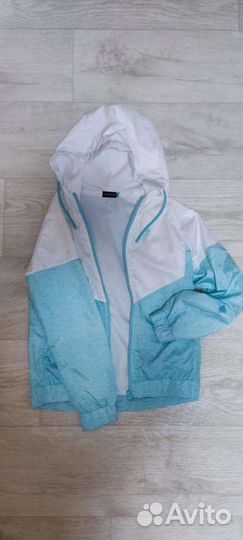 Ветровка для девочки