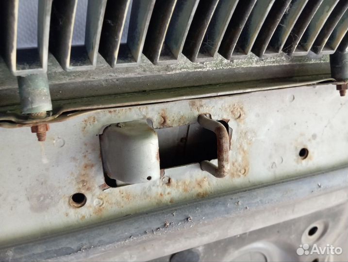 Капот Daewoo Leganza V100