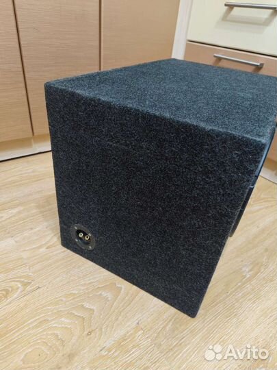 Автомобильный сабвуфер Hertz ES 300.5